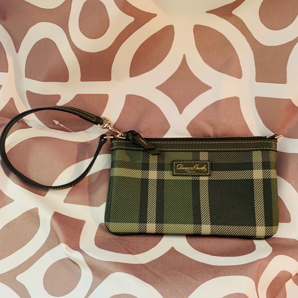 Dooney & Bourke Wristlet